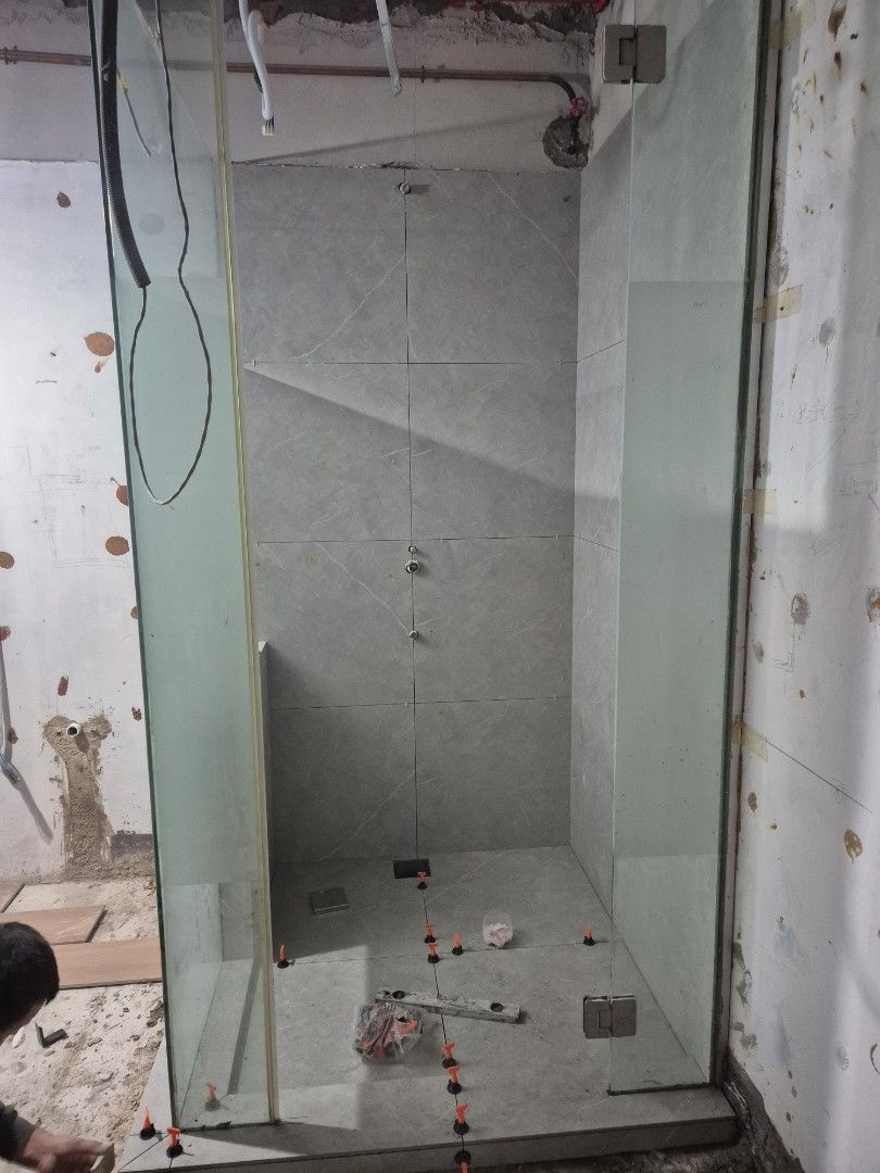 Tiling work62863076258306113