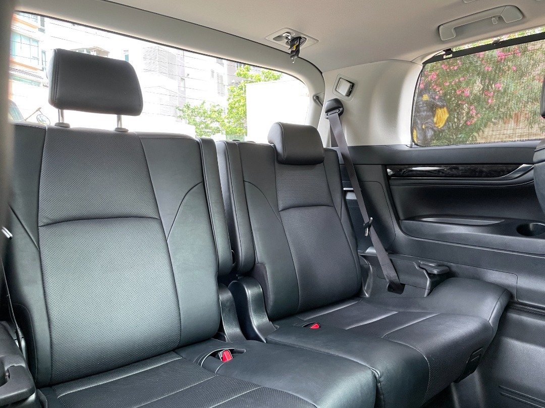Toyota Alphard 3.5 Auto498298150495856647