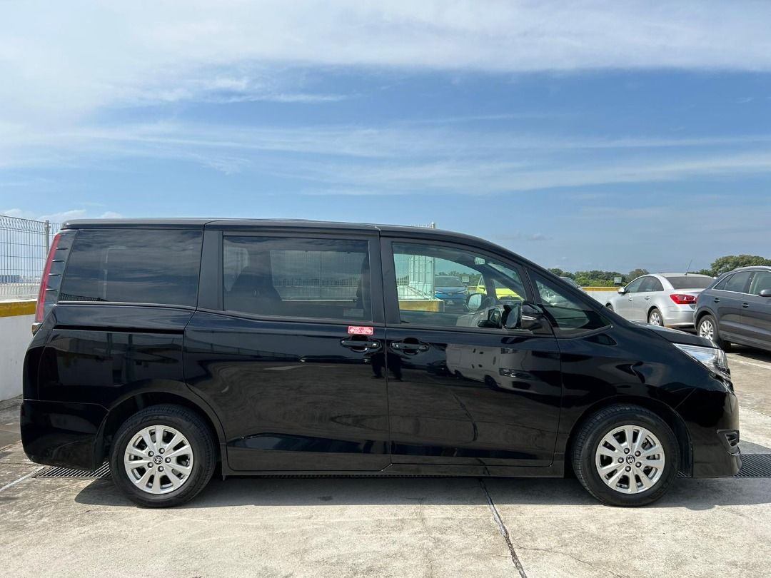 丰田诺亚混合动力 1.8A 出租/租赁/租车（PHV/个人使用）62886405452289112