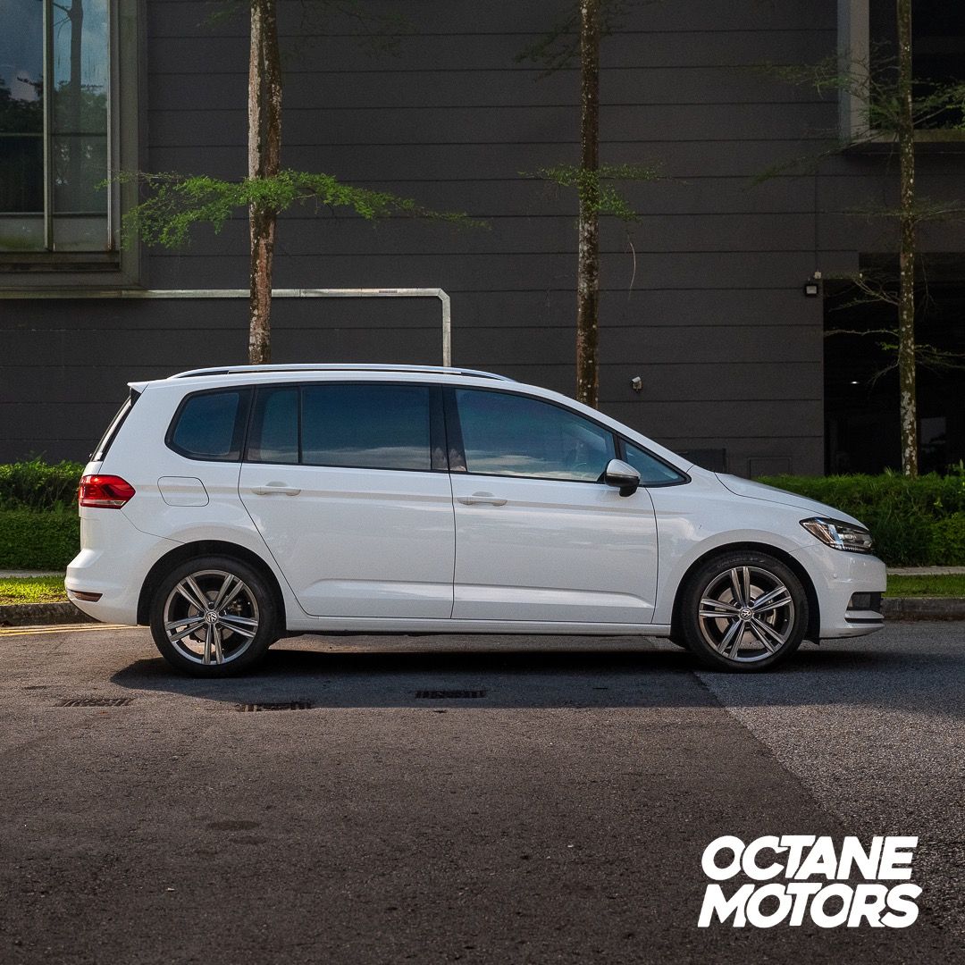 Volkswagen Touran 1.4A TSI Comfortline Sunroof Auto62885346996739111