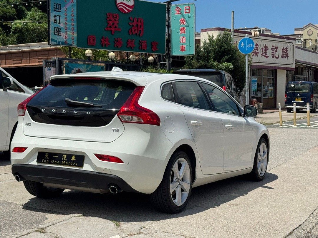 Volvo V40 T4 Auto62863126334337111