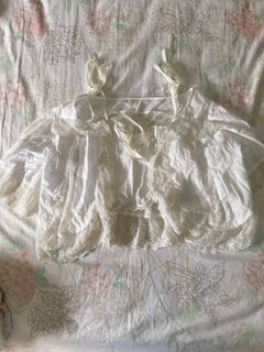 (Category: ) located in . Submitted by bbathy_bboutique (Listing ID 1374624109, Image 1). Description: .