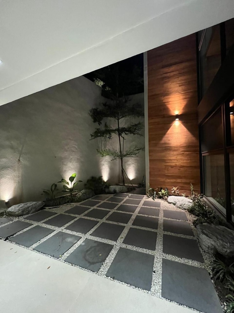 (Category: ) located in . Submitted by vine.guevara__09260547230 (Listing ID 1374605884, Image 1). Description: .