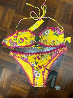 (Category: ) located in . Submitted by chicstylo (Listing ID 1374639045, Image 1). Description: .