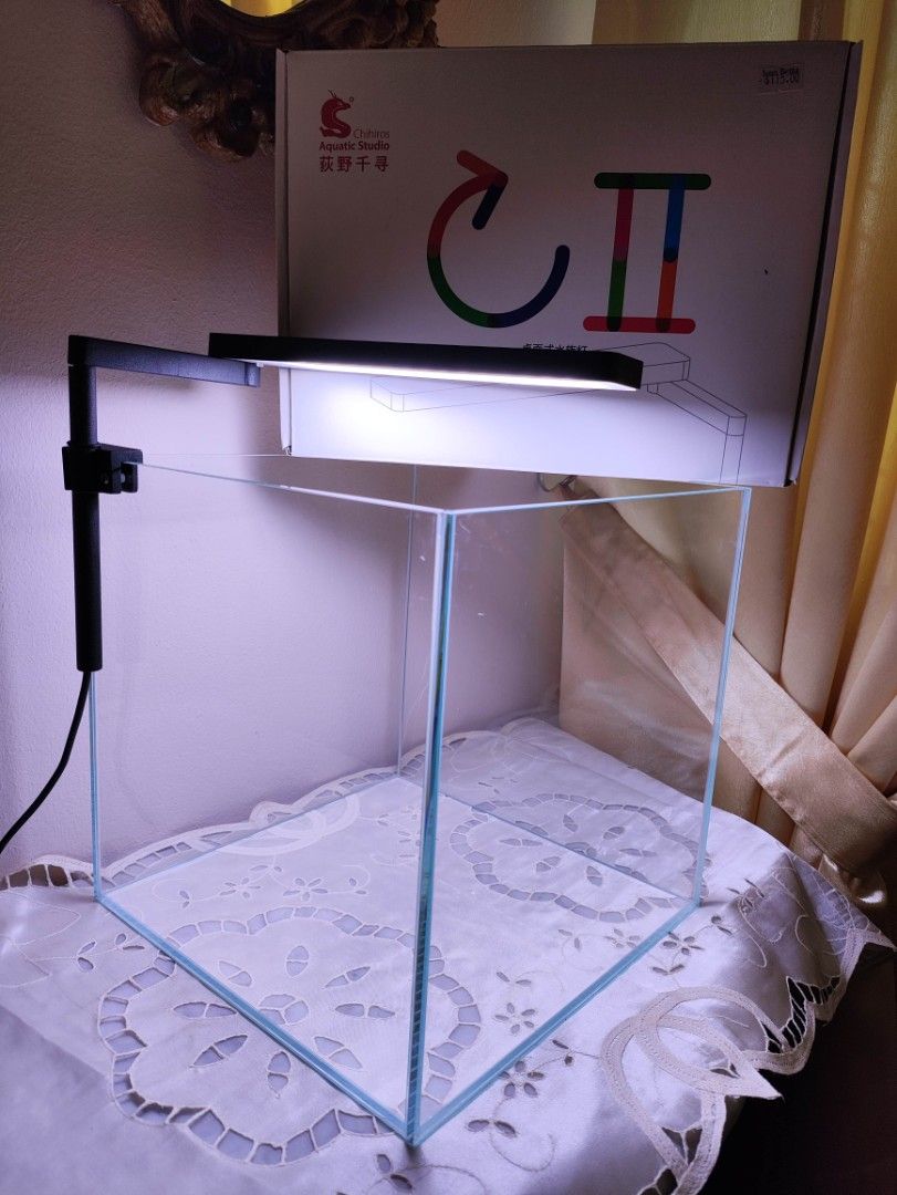 25C Fish Tank with Chihiros C2 Normal (Category: Homes & Other Pet Accessories) located in Singapore. Submitted by deneoaquar03850 (Listing ID 1374797144, Image 2). Description: The light comes with box..