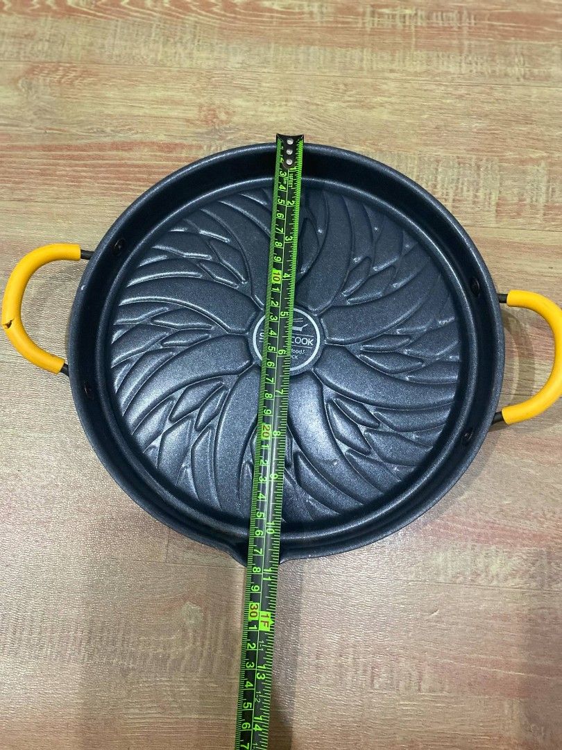 28CM SURPLUS LOCK N LOCK COOKING PAN (Category: Cookware & Accessories) located in Manila. Submitted by bernadette62551 (Listing ID 1374710947, Image 3). Description: .