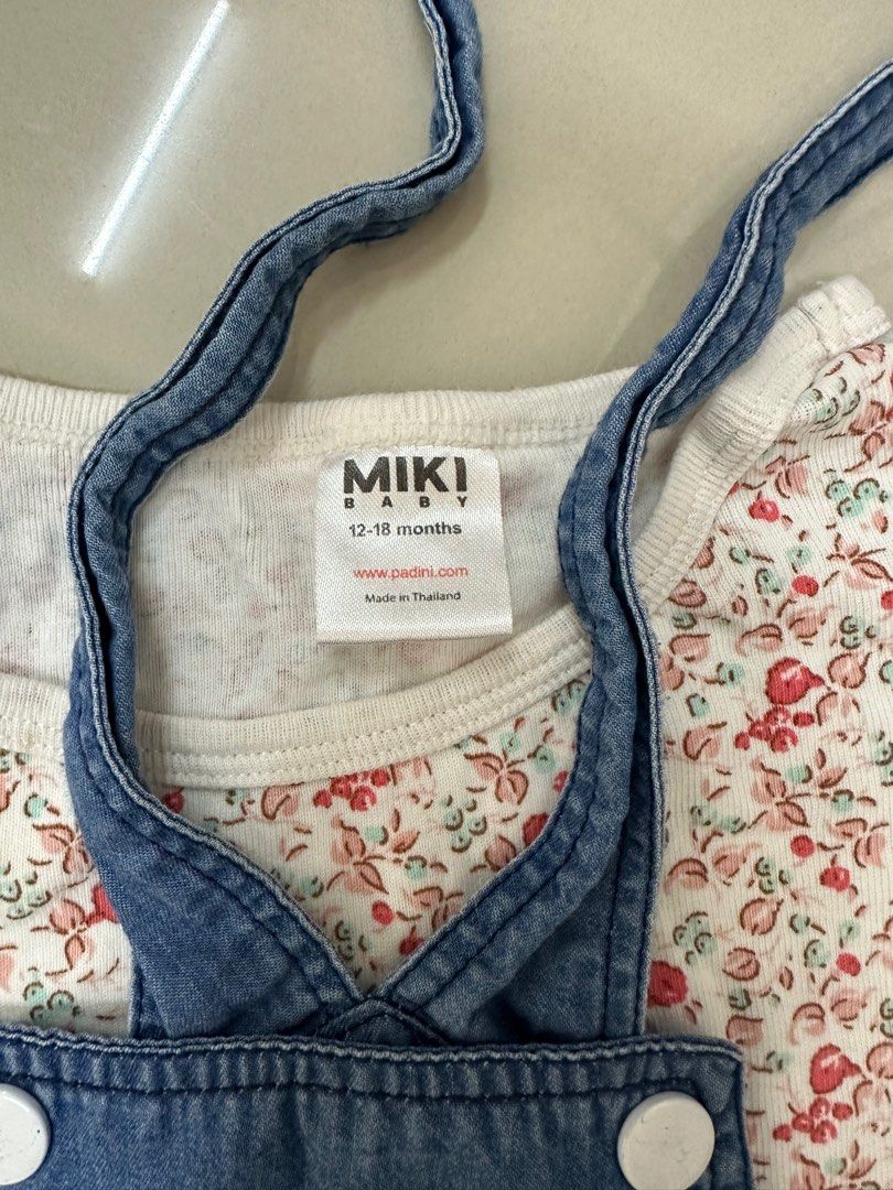 Assorted set (Category: Babies & Kids Fashion) located in Shah Alam. Submitted by alblanc0 (Listing ID 1374762892, Image 2). Description: 12-18months Rm30 for all.
