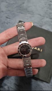 (Category: ) located in . Submitted by shop_preloved_luxe (Listing ID 1374752153, Image 1). Description: .