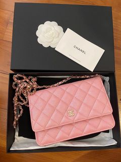 (Category: ) located in . Submitted by breakmyfashion (Listing ID 1374821659, Image 1). Description: .