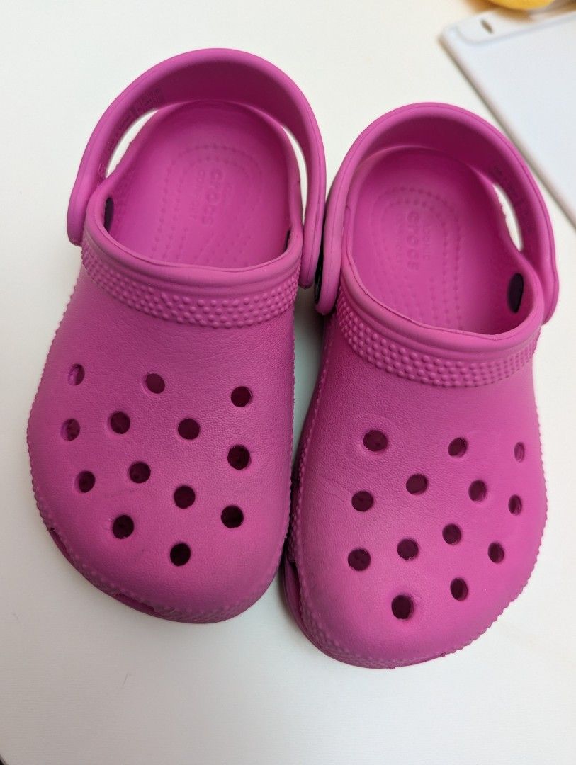 CLEARANCE SALE Authentic Crocs C9 Pink (Category: Babies & Kids Fashion) located in Manila. Submitted by declutter_777 (Listing ID 1374736673, Image 1). Description: RFS outgrown.