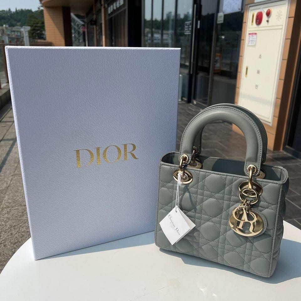 Authentic Dior Gray Small Cannage Lady Dior My ABCDior Grey (Category: Luxury Bags & Wallets) located in Quezon City. Submitted by jhaediah (Listing ID 1374697177, Image 2). Description: Rank A no flaws to excellent Small Champaigne gold Complete inclusion with free pabitbit korea.