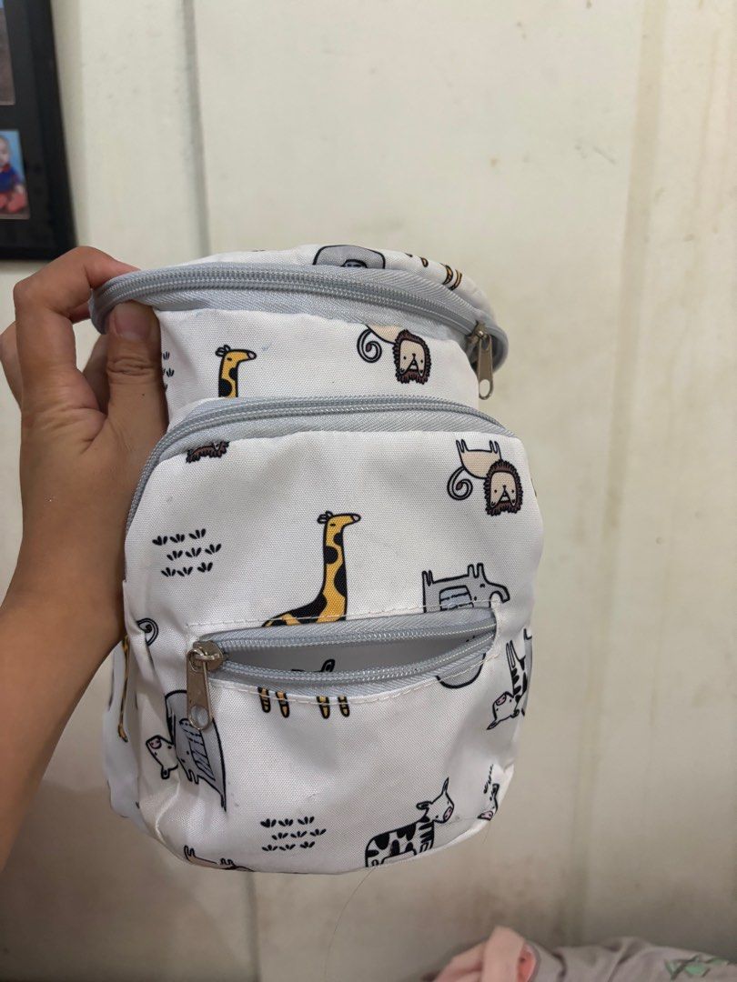 Baby Stroller Hanging Bag (Category: Carriers & Slings) located in Taguig. Submitted by sweetayeh (Listing ID 1374726092, Image 1). Description: .