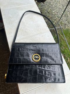 (Category: ) located in . Submitted by theprelovedshopbulacan (Listing ID 1374733080, Image 1). Description: .