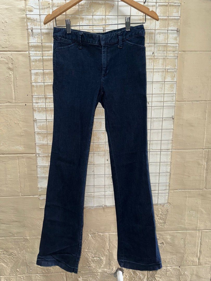 Banana Republic Dark Blue Jeans (Category: Jeans) located in Pasig City. Submitted by riusables (Listing ID 1374744486, Image 1). Description: US bought Can fit size XS-S W: 34-36 cm L: 39inces.