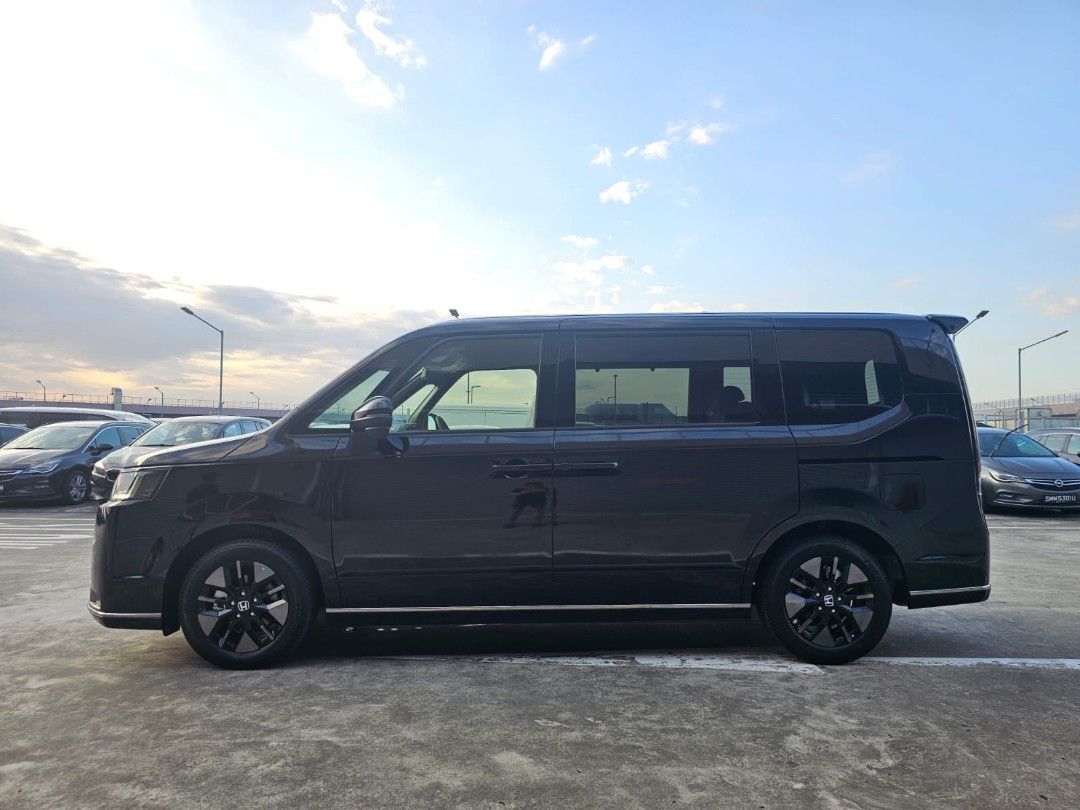 Brand New  Honda Stepwagon Hybrid 2.0A Spada62886405523587113