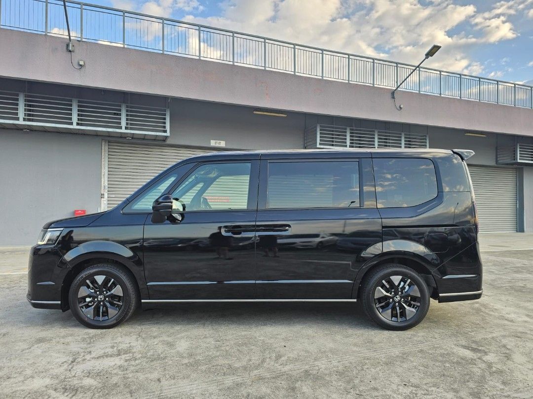 Brand New  Honda Stepwagon Hybrid 2.0A Spada62886405523587114