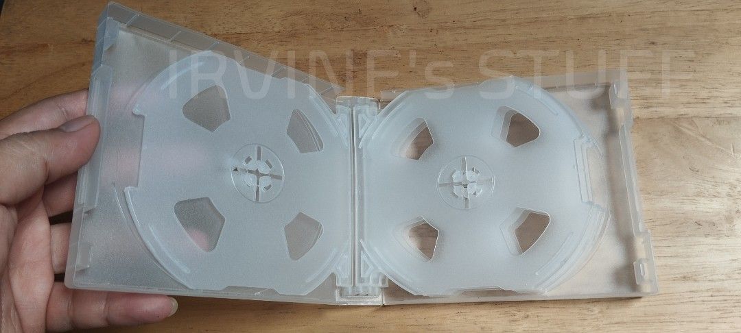 CD ORGANIZER HardCase Bundle (Category: Accessory Holder, Box & Organizers) located in Marikina City. Submitted by irvinesstuff (Listing ID 1374725951, Image 2). Description: SALE ✨php .149 - WHITE case my lagayan ng ART label / Cover SHIPP nationwide / JNT lalamove 👍 👉NO COD / COP.