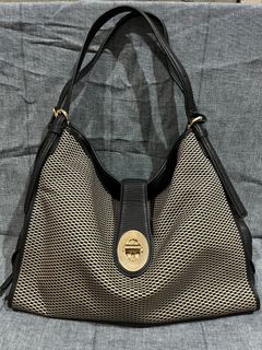 (Kategori: ) berada di . Dikirim oleh goodbye_said_rei (ID iklan 1374818222, Gambar 1). Deskripsi: .