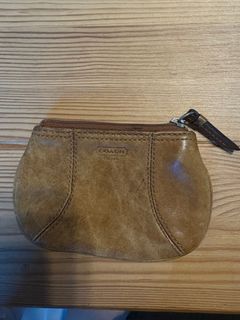 (Category: ) located in . Submitted by clearmyclosetpleassse (Listing ID 1374807376, Image 1). Description: .