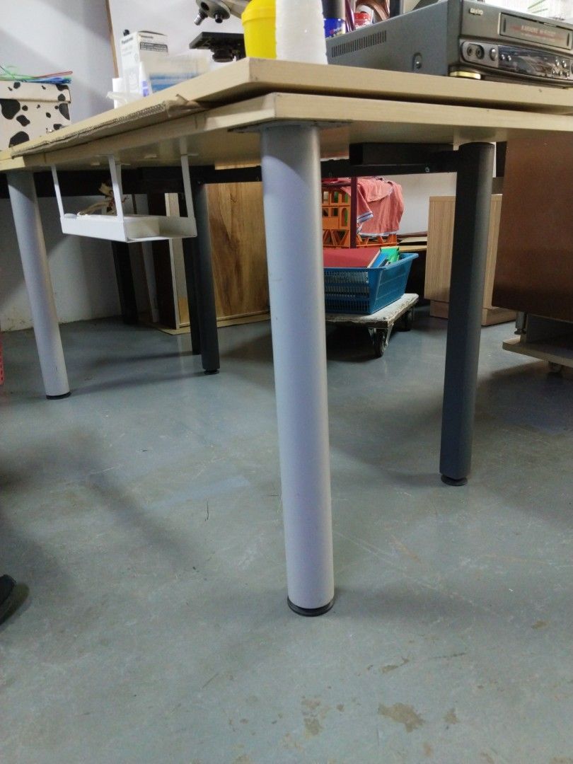 Computer table (Category: Tables & Sets) located in Kuala Lumpur. Submitted by cosmicrabbit.6f8b87 (Listing ID 1370986263, Image 3). Description: W 5' x D 28".
