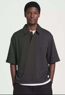 (Category: ) located in . Submitted by luq.closet (Listing ID 1374822000, Image 1). Description: .