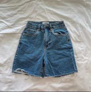 (Category: ) located in . Submitted by rumorsfly (Listing ID 1374729520, Image 1). Description: .
