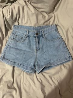 (Category: ) located in . Submitted by linaluna (Listing ID 1374733894, Image 1). Description: .