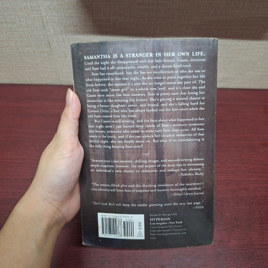 Don't Look Back by Jennifer Armentrout (Category: Storybooks) located in Imus. Submitted by rhsamonte (Listing ID 1374857548, Image 2). Description: .