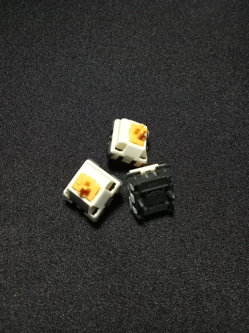 Duhuk Core/Key Magnetic Switch (70 pieces) (Category: Computer Keyboard) located in Cavite. Submitted by techgamerdad3316 (Listing ID 1374776957, Image 2). Description: ⚠️NEGOTIABLE ⚠️FREE SHIPPING DELIVERY ➡️ DOP: March 2025 ➡️ Price raised due to re-lubing ➡️ Compatible with most HE keyboards except Wooting ➡️ High Precision Gaming Magnetic Switch ➡️ Stable at 0.01mm RT ➡️ Noise Reduction Top Out ➡️ Total: 70 pieces each ➡️ With Container ➡️ Al