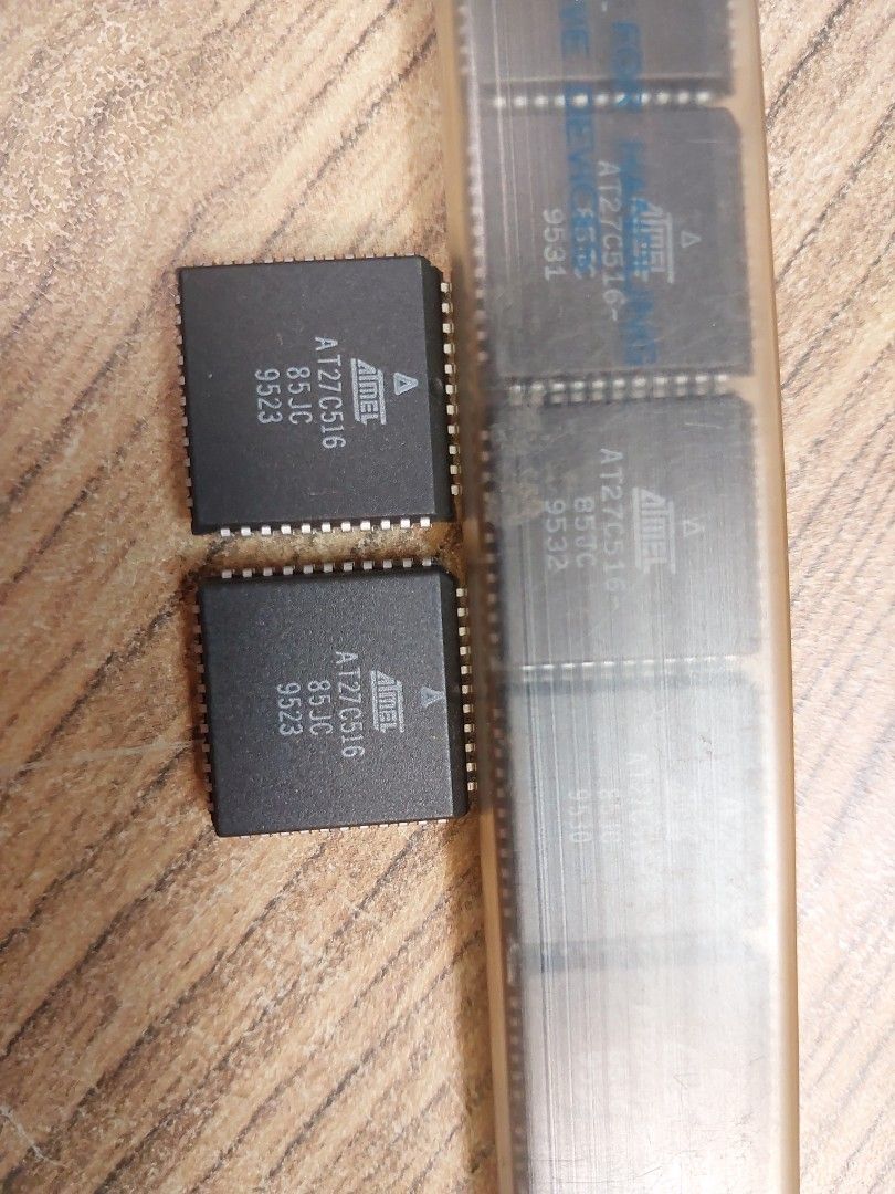 EEPROM (Category: Computer Parts) located in Singapore. Submitted by treesqft (Listing ID 1374778776, Image 1). Description: ATMEL AT27C516.