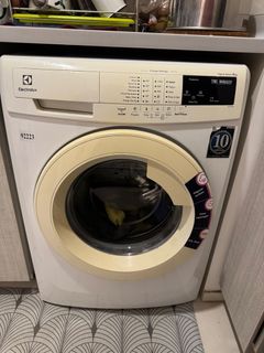 (Category: ) located in . Submitted by ai_lin_ee (Listing ID 1374817827, Image 1). Description: .