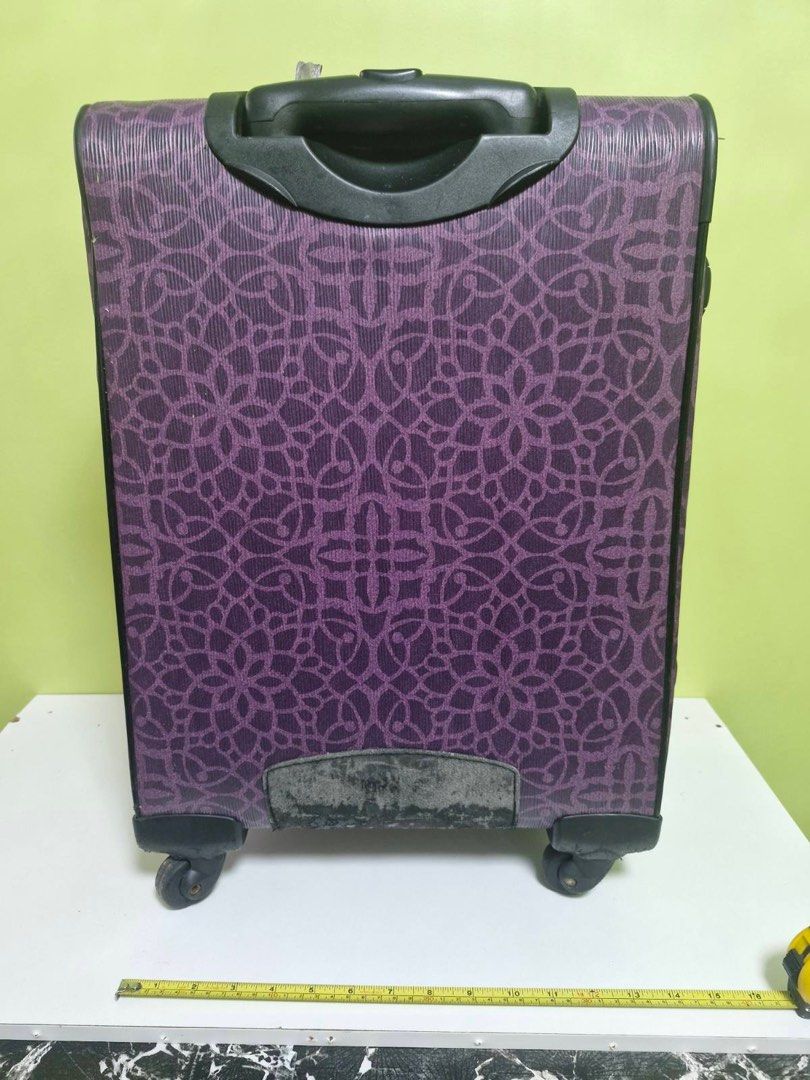 Elle Carry-on / Cabin Luggage (Category: Luggage) located in Quezon City. Submitted by seaj0324 (Listing ID 1374876477, Image 3). Description: Main body of the bag and inside of the bag in good condition Issue: peeling /flaking on the black leather parts though they can be covered Rfs: declutterring .