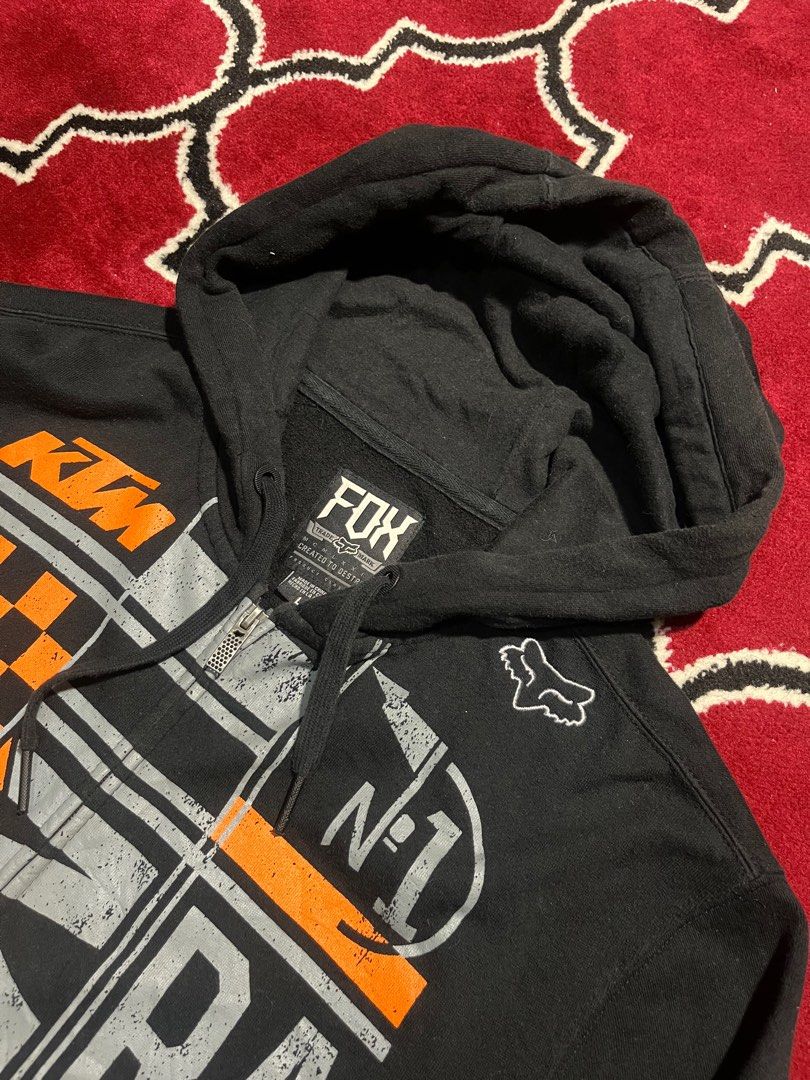 FOX KTM Jacket (Category: Coats, Jackets and Outerwear) located in Mabalacat. Submitted by themeadowstash (Listing ID 1374786570, Image 2). Description: Pm for details 📥.