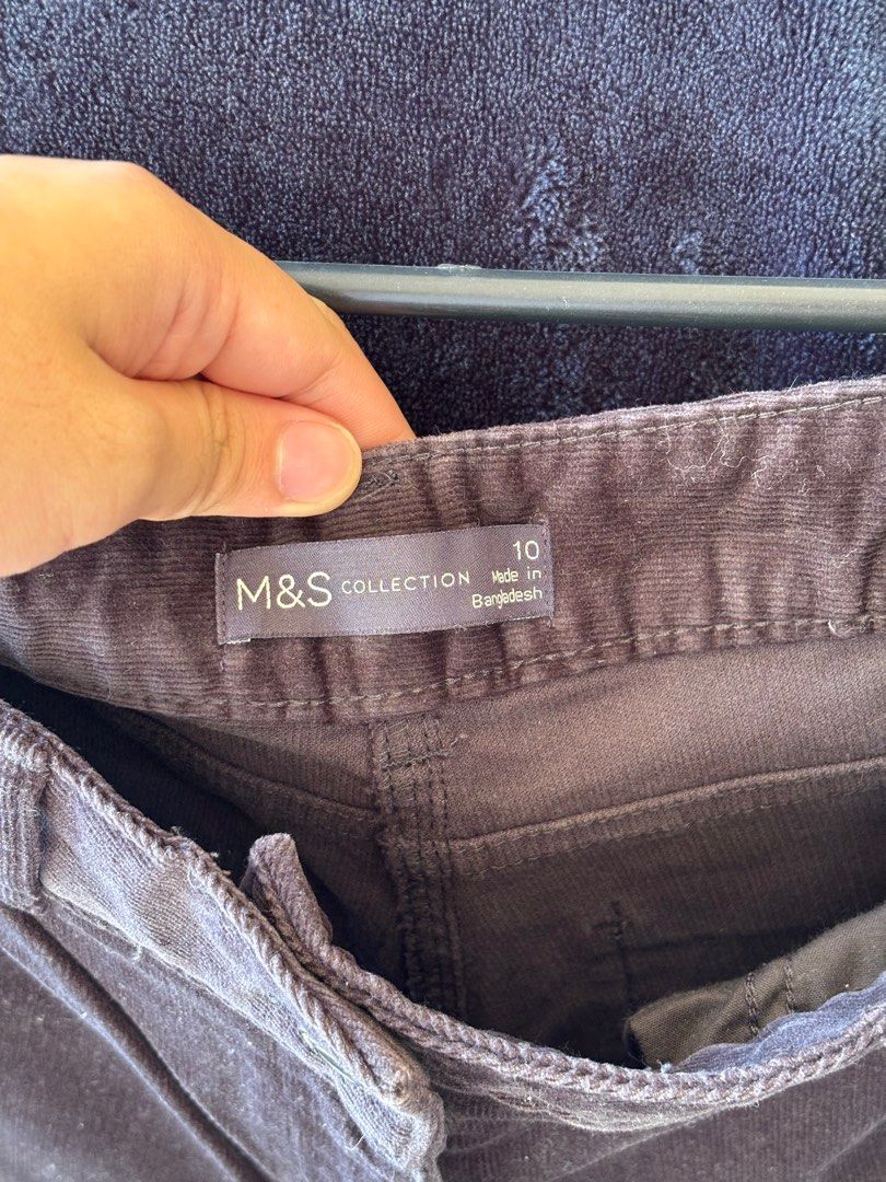 Grey Corduroy Straight Pants (Category: Jeans) located in Tarlac. Submitted by jay.c33 (Listing ID 1374713386, Image 2). Description: .