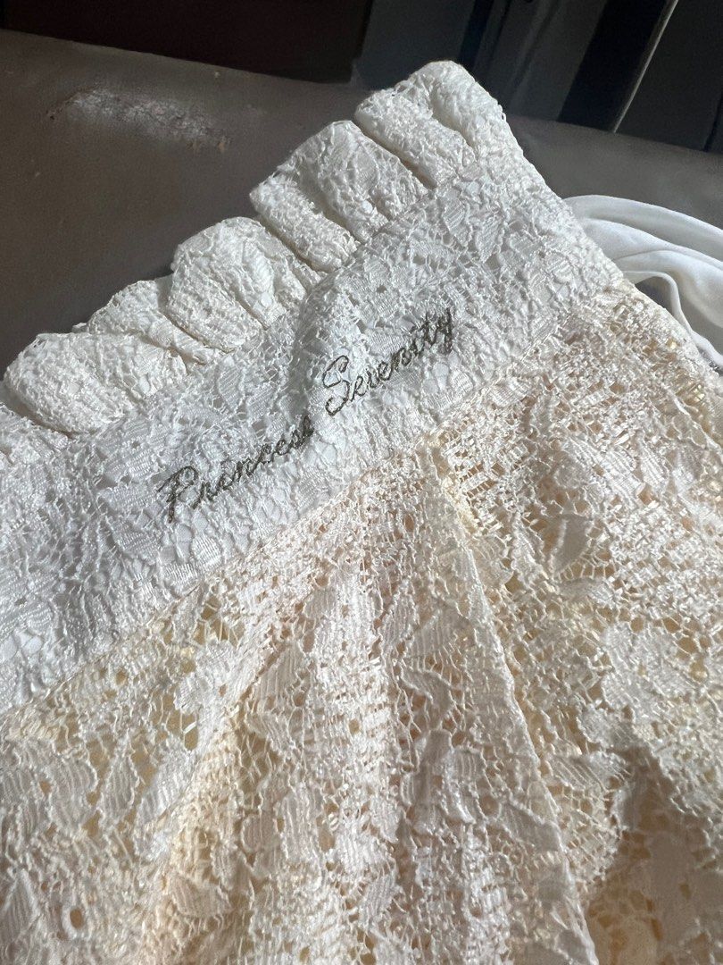 GU limited edition princess serenity (Category: Jeans) located in Quezon City. Submitted by fly29 (Listing ID 1374763213, Image 2). Description: Limited Edition Uniqlo collab princess serenity sailor moon Size medium Like new Used 1 time Price @Ebay around 4k preloved Sobrang ganda in actual.