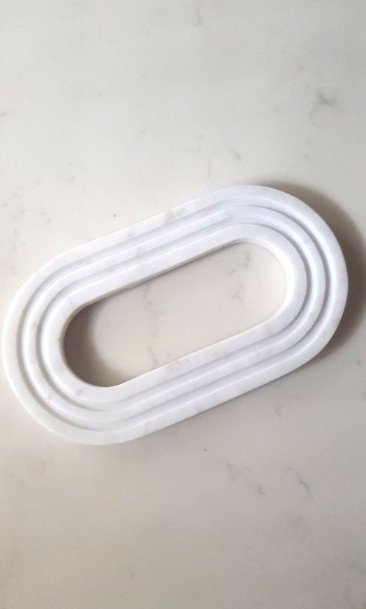 H&M Marble Trivet (Category: Coffee & Tea Tableware) located in Quezon City. Submitted by happycheeeks (Listing ID 1365184420, Image 1). Description: 10 inches length 5 inches width 1 inch height Last price.