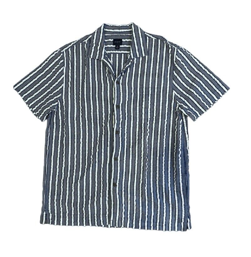 J. Crew Textured Shirt (Category: Formal Shirts) located in Rizal. Submitted by l17873 (Listing ID 1374877594, Image 1). Description: .