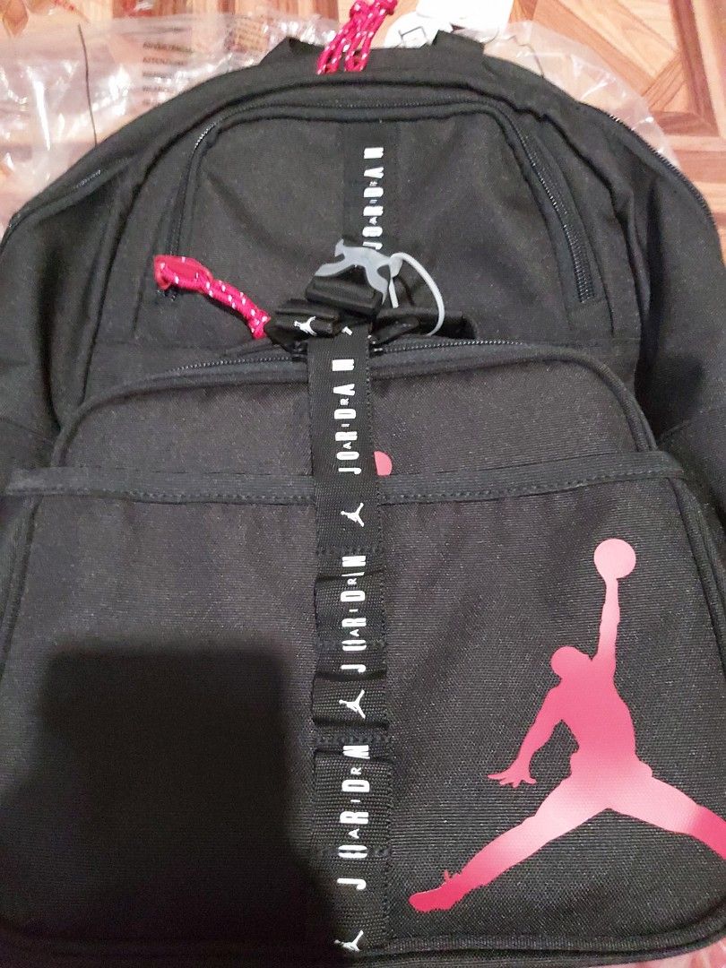 JORDAN BACKPACK WITH LUNCH BAG!! (Category: Backpacks) located in Manila. Submitted by keeper_11 (Listing ID 1374798170, Image 2). Description: Air Jordan Lunch BackpackBig Kids' Backpack (18L) and Lunch Bag (3L).