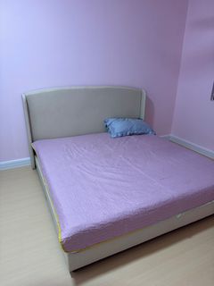 (Category: ) located in . Submitted by loveforpreloved (Listing ID 1374714259, Image 1). Description: .