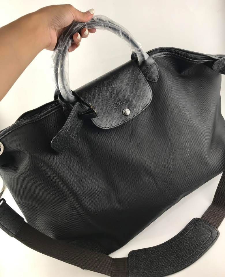 LC LEP TRAVEL TOTE BLK (Category: Tote Bags) located in Manila. Submitted by Aki.s_Cart (Listing ID 1374883255, Image 2). Description: LC LEP TRAVEL TOTE W: 17.7" H: 13.8" DepthD: 9.1" P1,990.
