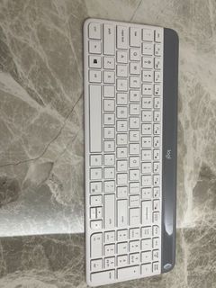 Logitech keyboard K47063013357586689110
