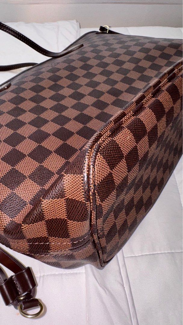 LV Neverfull (Category: Luxury Bags & Wallets) located in Pasig City. Submitted by liberty_closet_ph (Listing ID 1374718379, Image 2). Description: - Grab or lalamove only - location: Pasig - RFS: not using #bag #LVNeverfull #totebag #fashion.