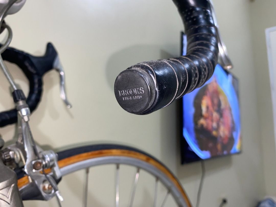 Maruishi Road Bike (Category: Bicycles) located in San Juan City. Submitted by marcoepolo (Listing ID 1374835001, Image 3). Description: Frame: Chromoly Groupset: Straight Shimano RX100 Rim & Tyre: Araya R-50 Tubular 700c / Continental Giro Saddle: Selle Italia Storica (Pure Leather) Bartape: Brooks Pure Leather Bottle Cage: Gran Compe Pure Leather Wrap - Top Tube, Down Tube & Chain Guard.
