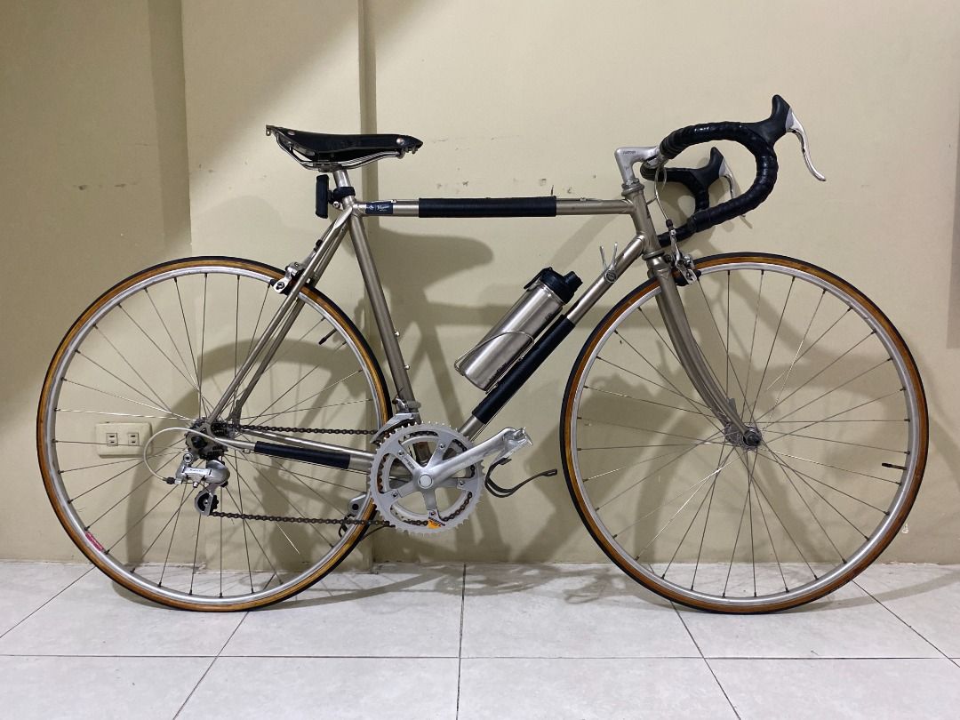 Maruishi Road Bike (Category: Bicycles) located in San Juan City. Submitted by marcoepolo (Listing ID 1374835001, Image 1). Description: Frame: Chromoly Groupset: Straight Shimano RX100 Rim & Tyre: Araya R-50 Tubular 700c / Continental Giro Saddle: Selle Italia Storica (Pure Leather) Bartape: Brooks Pure Leather Bottle Cage: Gran Compe Pure Leather Wrap - Top Tube, Down Tube & Chain Guard.