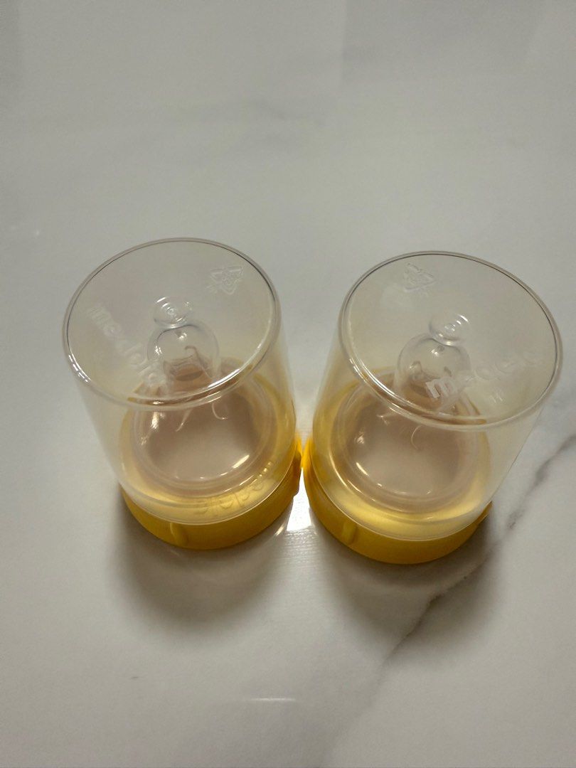 Medela Bottle Cap + Collar + Teat (Category: Breastfeeding & Bottle Feeding) located in Singapore. Submitted by fleursells (Listing ID 1374710312, Image 2). Description: Brand New Unused 3 in 1 Teat (M Flow) + Cap + Collar Suitable for Medela or most narrow neck bottles .