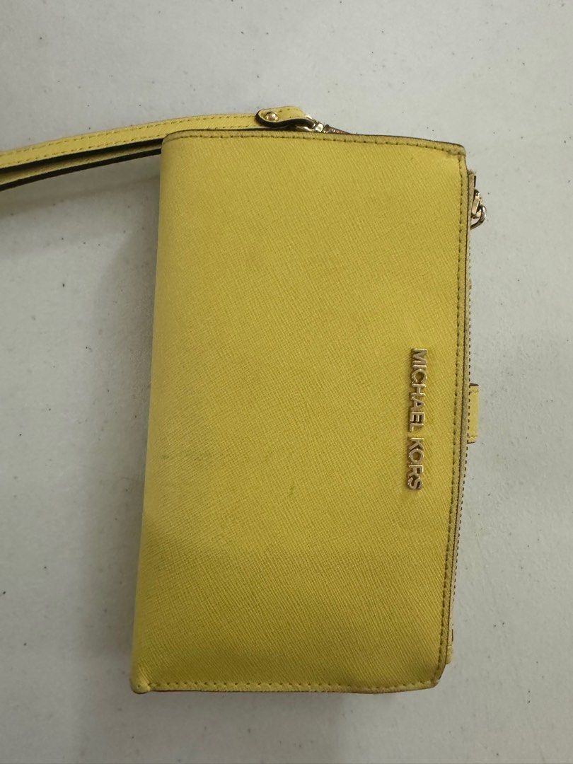 MK wallet (Category: Wallets & Card holders) located in Quezon City. Submitted by msc30 (Listing ID 1374710635, Image 1). Description: Negotiable.