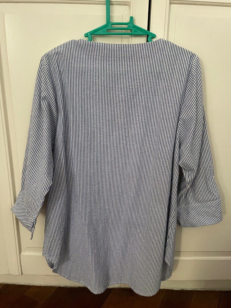 Monica Madrigal Samantha Top (Category: Blouses) located in Mandaluyong City. Submitted by mextran (Listing ID 1374715559, Image 3). Description: Size Small Bought for P2850 Payment: Metrobank, Maya, BPI, Gcash Shipping fee c/o buyer: Gogo Express, Lalamove/Grab booked by buyer Location: Mandaluyong near SNR Shaw.