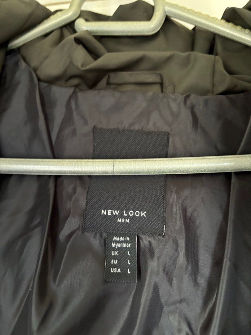 Olive Puffer Jacket (Mens L) (Category: Coats, Jackets and Outerwear) located in Los Banos. Submitted by declutterlistt (Listing ID 1374699530, Image 2). Description: Selling my Olive Puffer Jacket - Bought online from ASOS / Brand is called new look - Size Large - No issues / Smooth Zipper - One internal pocket - RFS: Decluttering - Used it twice / the jacket feels high quality and best for winter trips - Can send measurements and when worn pics