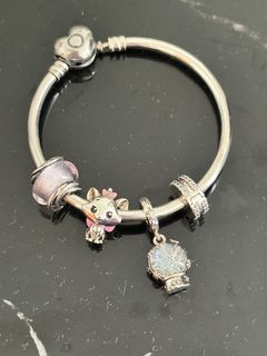 (Category: ) located in . Submitted by dailyclothinghaul (Listing ID 1374741572, Image 1). Description: .