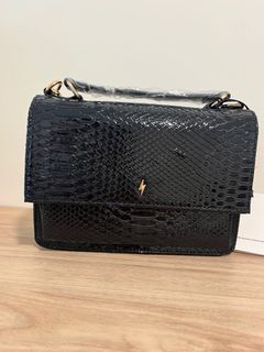 （分類：）位於 。 由 kytsoi 提交（商品編號 1374761968，圖片 1）。簡介： 。